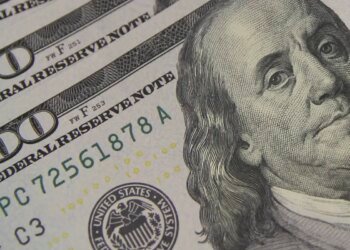 Dólar sobe para R$ 5,32 após criação de empregos nos EUA