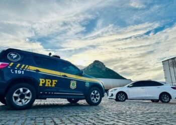 PRF apreende veículos adulterados e roubados na Bahia