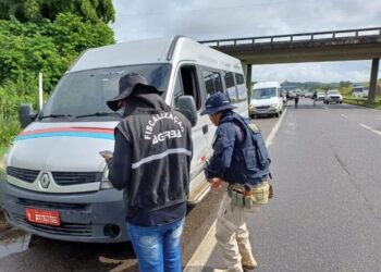 PRF e AGERBA encerram operação contra transporte irregular de passageiros