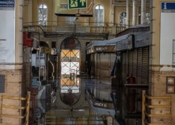 Nível do Guaíba mantém queda, mas preocupação dos moradores continua