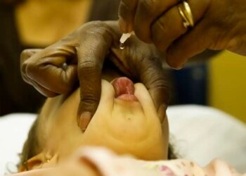 Dia D contra pólio terá 471 unidades básicas de saúde abertas em SP