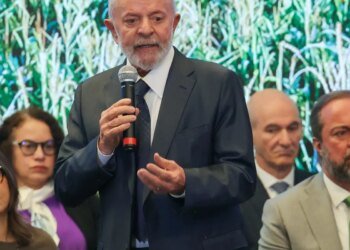 Governo oferecerá gás de cozinha para 20 milhões de famílias