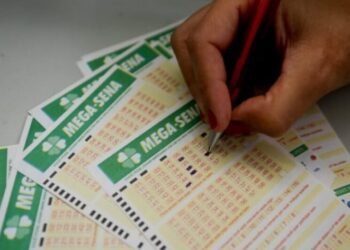 Mega-sena: Caixa sorteia dezenas com prêmio de R$ 11 milhões