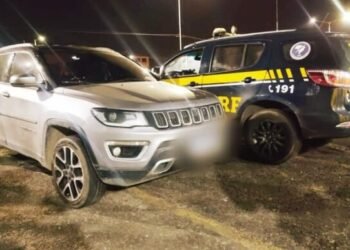 Preso líder de facção criminosa com carro roubado na BR 324