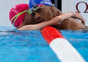 Nadador Gabriel Araújo conquista 1º ouro do Brasil na Paralimpíada
