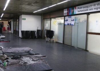 Com nova norma, cai chegada de imigrantes ao Aeroporto de Guarulhos