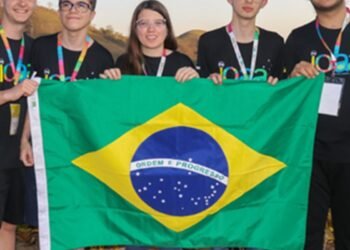 Brasileiros são medalhistas em olimpíada internacional de astronomia