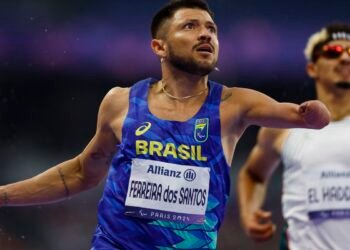 Atletismo leva mais 2 ouros com Petrúcio Ferreira e Ricardo Mendonça