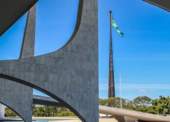 Bill Clinton convida Lula para evento sobre mudanças climáticas em NY