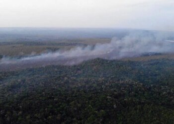 Fumaça de queimadas atinge cidades de dez estados