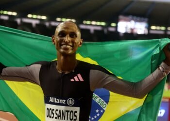 Alison dos Santos termina 2024 como bicampeão da Diamond League