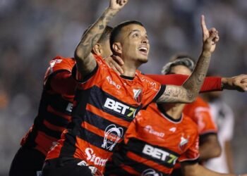 Série B: Ituano goleia Ponte Preta para deixar a zona do rebaixamento