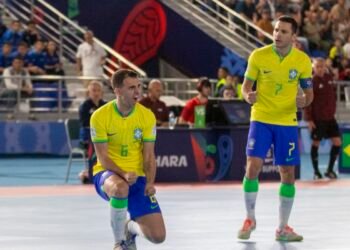 Brasil goleia Cuba na estreia na Copa do Mundo de futsal: 10 a 0