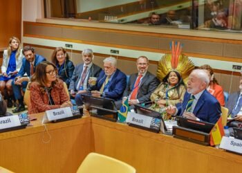 “Democracia liberal frustrou a expectativa de milhões”, diz Lula