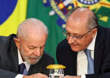 Apex assina convênios de R$ 537 milhões para incentivar exportação