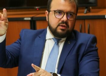 “Aposta é entretenimento, não meio de ganhar dinheiro”, diz secretário