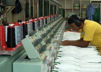 Mercado de trabalho impulsiona crescimento do PIB, diz Fiesp