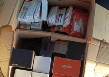 PRF apreende centenas de cigarros eletrônicos contrabandeados na Bahia