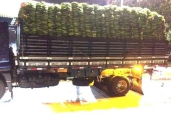 PRF flagra de carga irregular e apreende “rebites” na Bahia