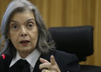 Cármen Lúcia condena episódios de violência na campanha eleitoral