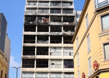 Ocupação de imóveis e terrenos vazios em SP reduziria emissão de gases