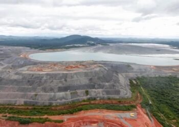 Relatório mapeia conflitos envolvendo transição energética e mineração