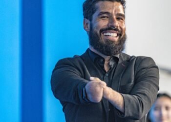 Daniel Dias vibra com natação e torce para Carol Santiago continuar