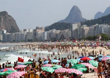 Justiça suspende Operação Verão na orla do Rio de Janeiro