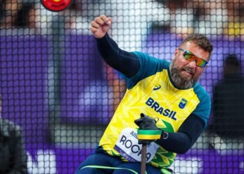 Bronze de André Rocha no lançamento de disco é medalha 400 do Brasil