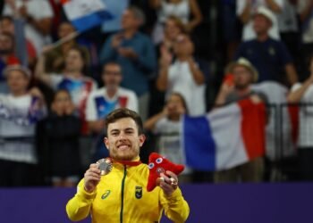 Paris 2024: Vitor Tavares é bronze na classe simples SH6 do badminton