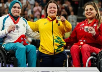 Mariana D’Andrea bate recorde e fica com ouro no halterofilismo