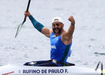 Brasil garante dobradinha nos 200 metros classe VL2 da canoagem