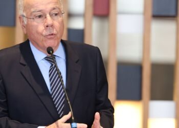 Primeiro voo de repatriação deve trazer 220 brasileiros de Beirute