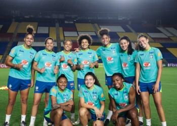 No primeiro jogo após prata olímpica, Brasil empata com a Colômbia