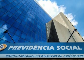 Central de atendimento telefônico do INSS não funciona neste sábado