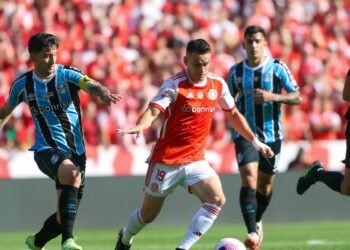 Colombiano Borré garante vitória de 1 a 0 do Inter sobre Grêmio