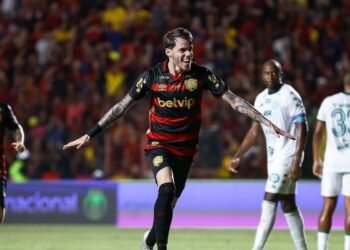 Sport goleia Guarani e continua vivo na luta pelo título da Série B