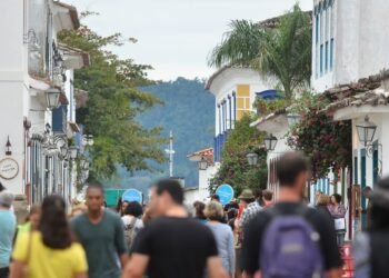 Festa Literária Internacional movimenta Paraty a partir desta quarta