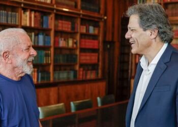Conversa com Lula sobre corte de gastos está avançando, diz Haddad