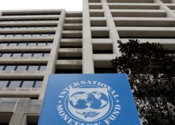 FMI estima superávit primário para Brasil apenas em 2027