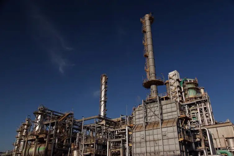 André Valentim Petrobras bate recorde de utilização de refinarias. - Refinaria Alberto Pasqualini - REFAP. Foto: André Valentim