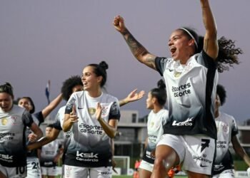 Corinthians bate Olimpia e vai às semifinais da Libertadores Feminina