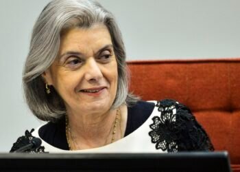 Cármen Lúcia diz que desinformação nas eleições é “cabresto digital”