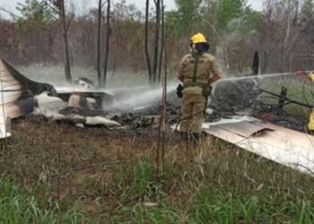 FAB intercepta avião que entrou irregularmente em território nacional