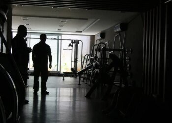 Falta de energia ainda afeta 900 mil pessoas na Grande São Paulo