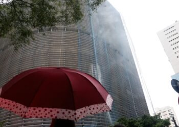 Incêndio no Copan assusta moradores e atinge dois andares do prédio