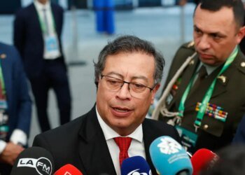 Presidente da Colômbia diz que G20 teme que IA cause hecatombe social