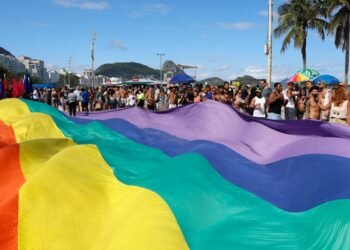 Parlamentares e organizadores pedem recursos para Parada LGBTI+ do Rio