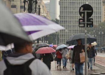 Domingo de Enem tem previsão de chuva em várias parte do país 