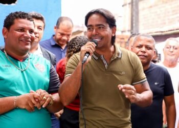 Arena esportiva é inaugurada na Dom Avelar, e prefeito anuncia pista de gelo e roda-gigante para o Natal – Prefeitura Municipal de Candeias.
